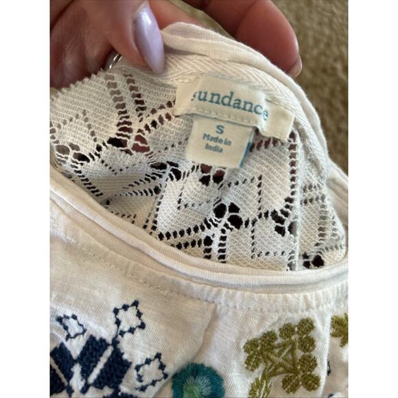 Sundance Embroidered Floral Serafina Short Sleeve T-Shirt Top Size Small Womens - Picture 14 of 14